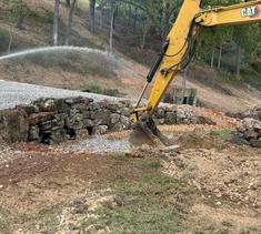 building a concrete wall